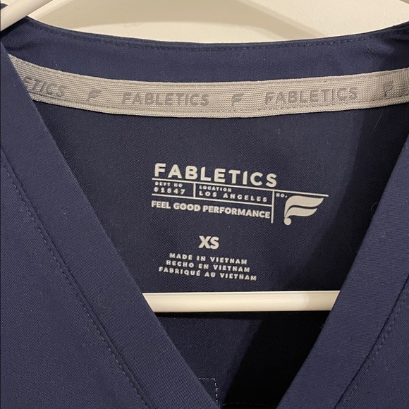 Fabletics Navy Blue women’s Scrubs Small/XSmall - Picture 2 of 10